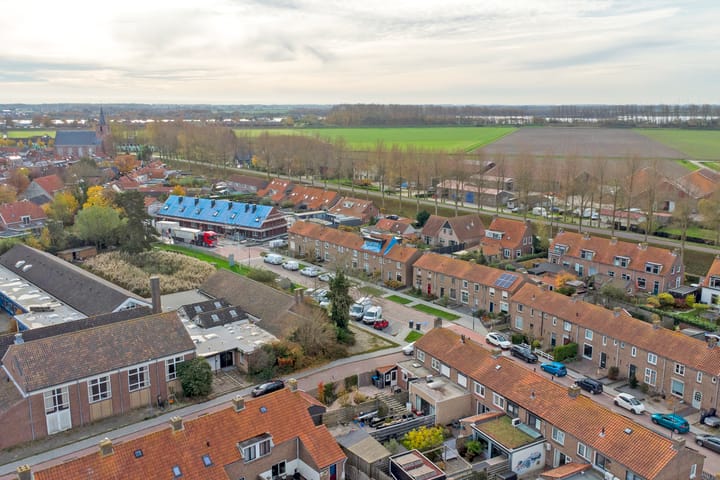 Photo 30 of Wilhelminastraat 8