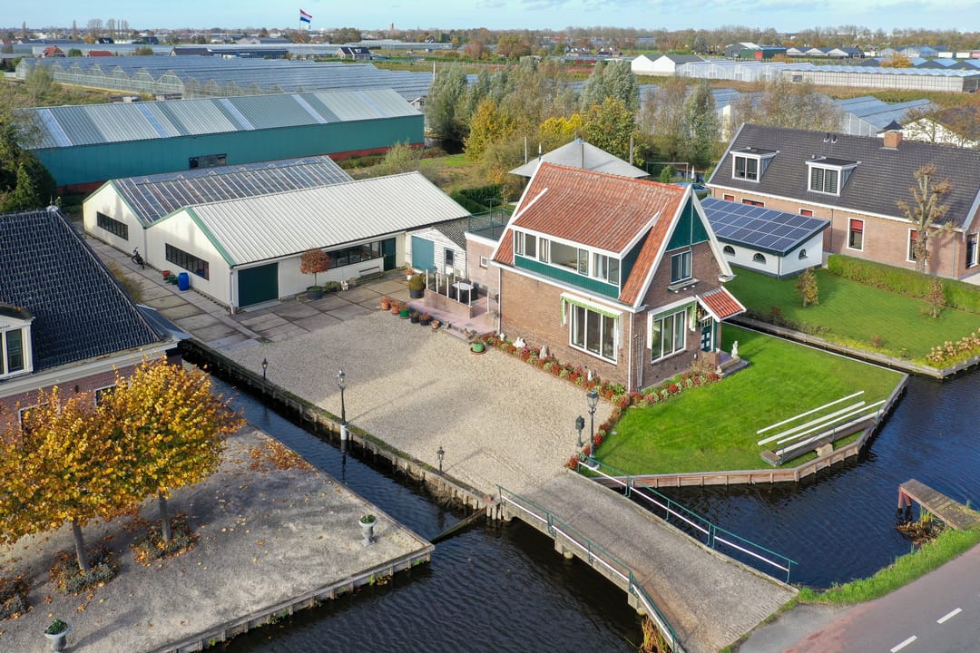 Photo 2 of Drechtdijk 76