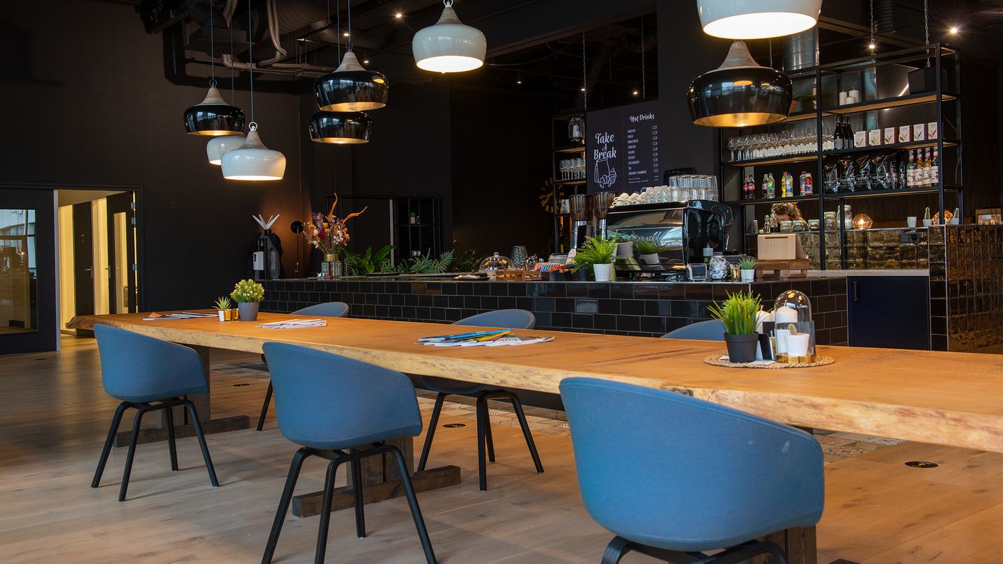 View photo 2 of Wethouder Beversstraat 185