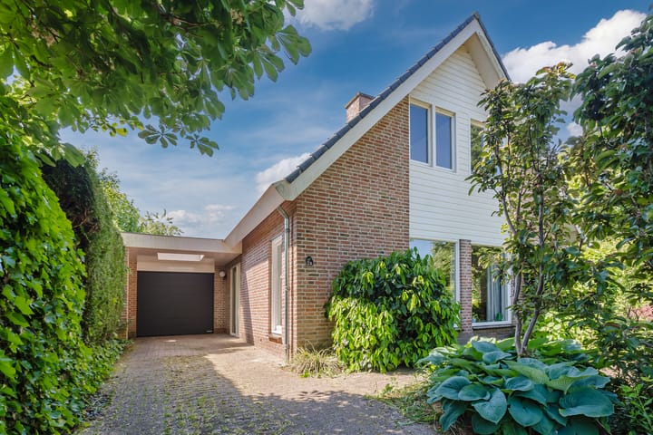 Foto 1 van Esdoornhof 2-B