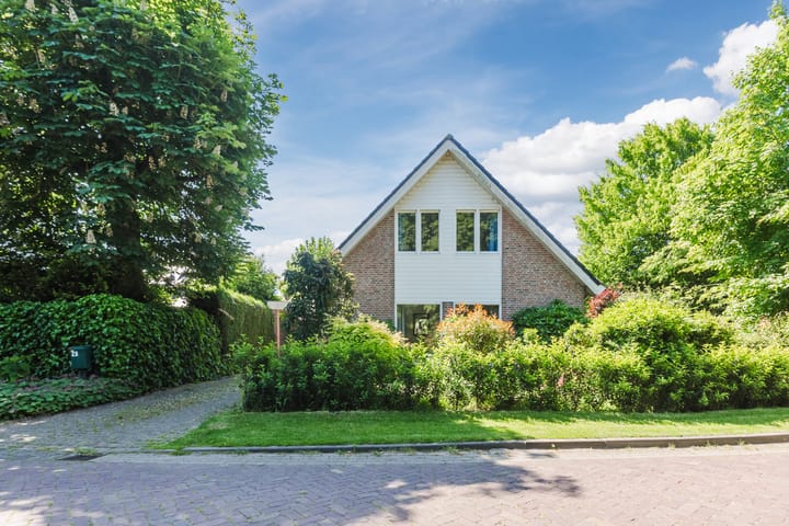 Photo 2 of Esdoornhof 2-B