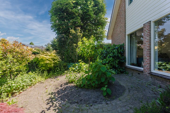 Foto 6 van Esdoornhof 2-B