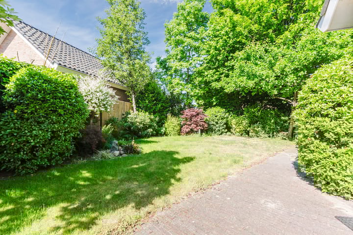 Foto 43 van Esdoornhof 2-B