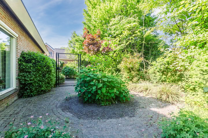 Foto 47 van Esdoornhof 2-B