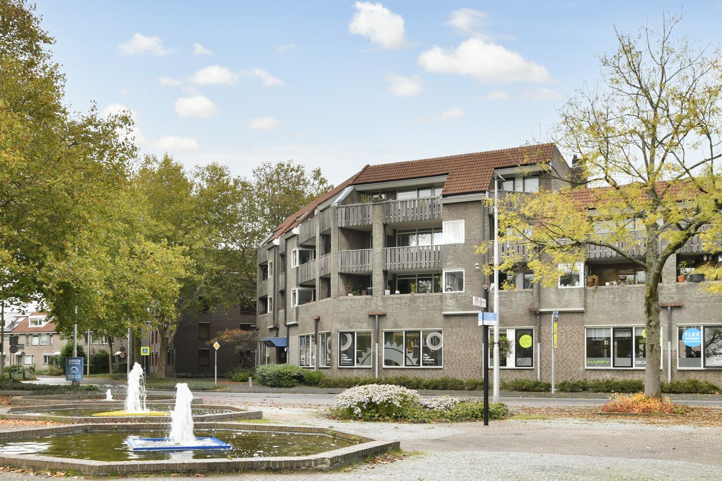 Bekijk foto 2 van Laan Nieuwer-Amstel 4-B