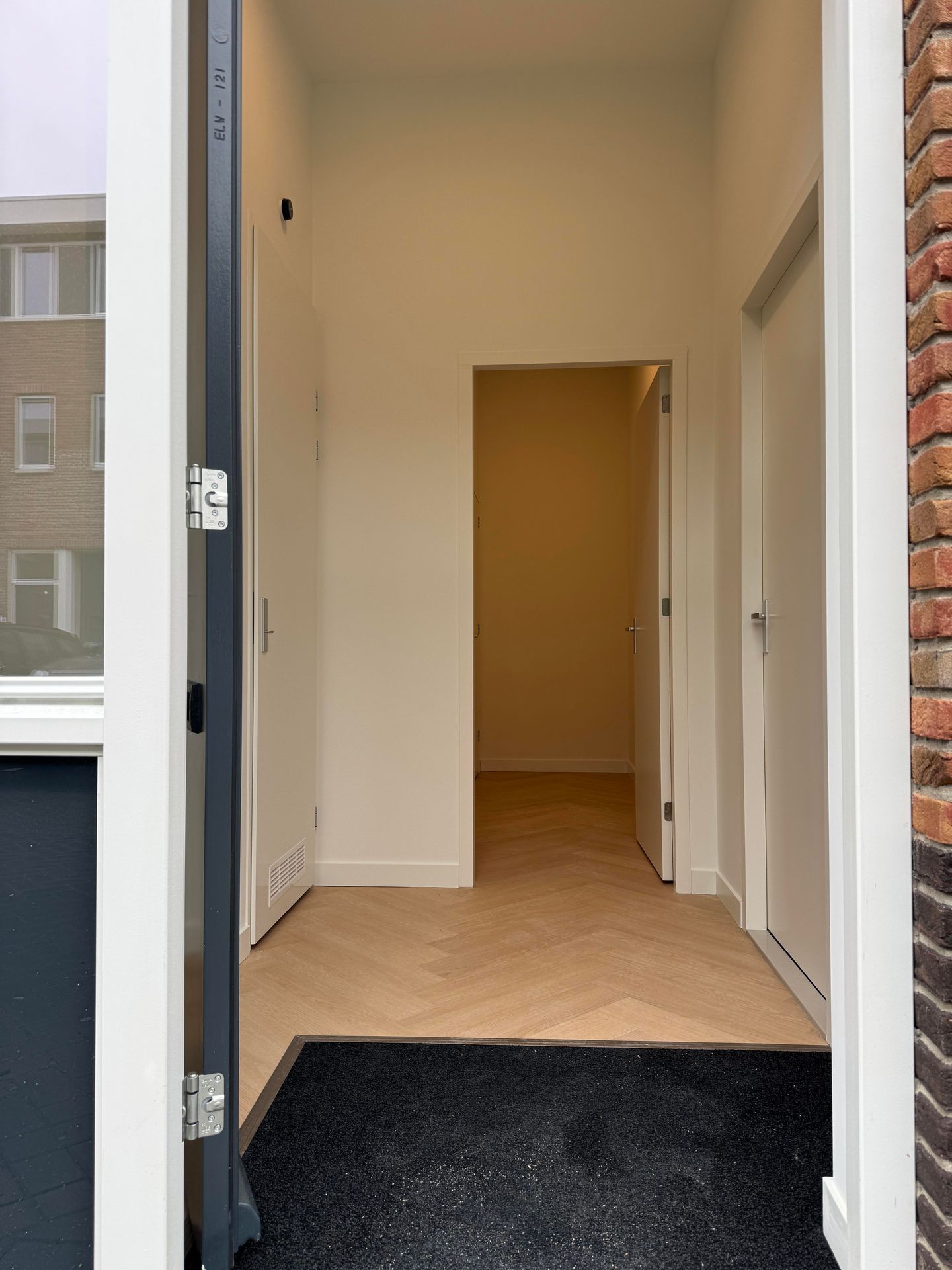 Bekijk foto 3 van Nijverheidslaan 8-F