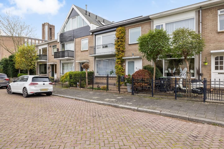 Photo 7 of Van der Duyn van Maasdamplantsoen 9