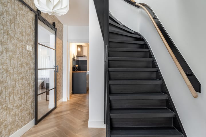 Photo 10 of Van der Duyn van Maasdamplantsoen 9