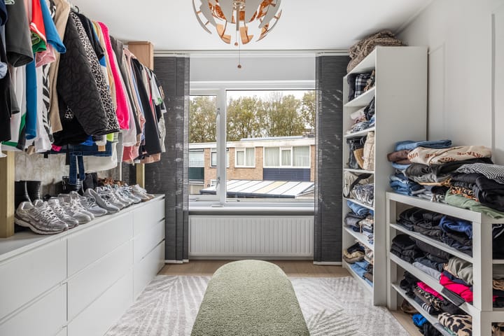 Photo 39 of Van der Duyn van Maasdamplantsoen 9