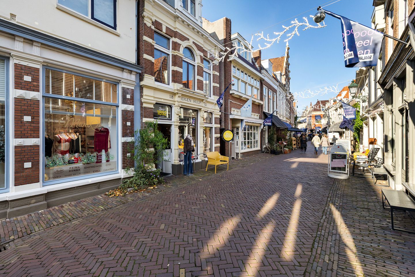 View photo 2 of Kleine Kerkstraat 15