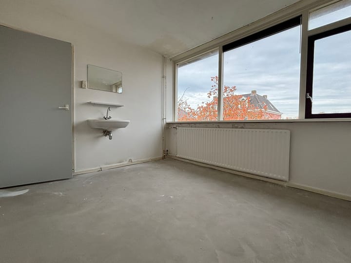 Photo 17 of Schoolstraat 12