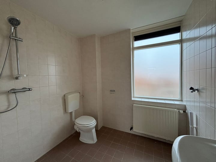 Photo 18 of Schoolstraat 12