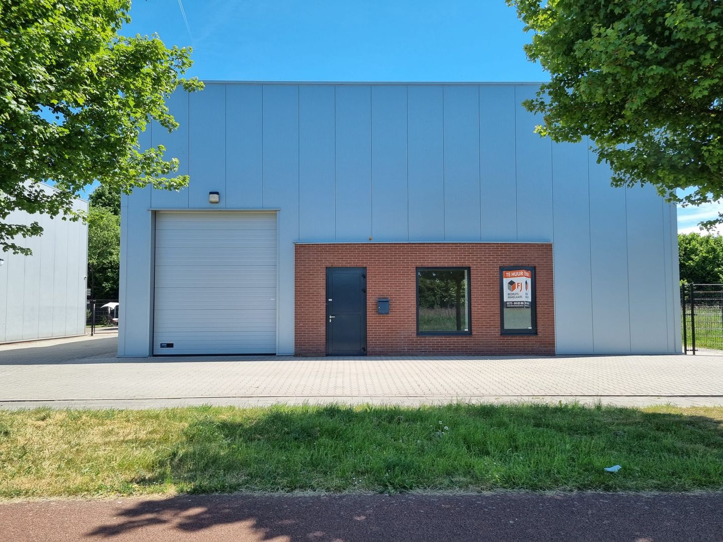 Bekijk foto 1 van Luchtenhorst 10