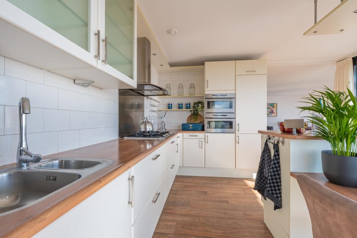 Photo 34 of C. de Kleijnstraat 60