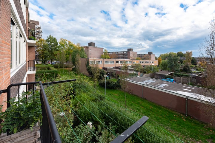 Foto 26 van Van Uvenweg 134-I