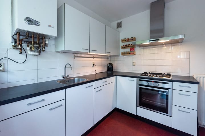 Foto 12 van Van Uvenweg 134-I