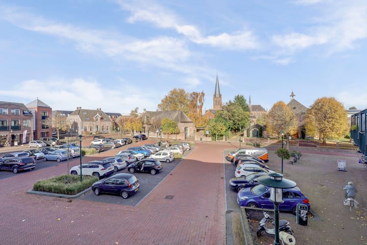 Foto 2 van Kerkplein 110