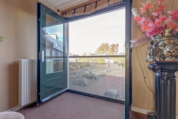 Foto 15 van Kerkplein 110