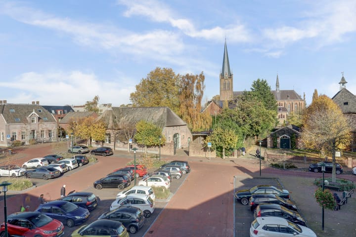 Foto 35 van Kerkplein 110