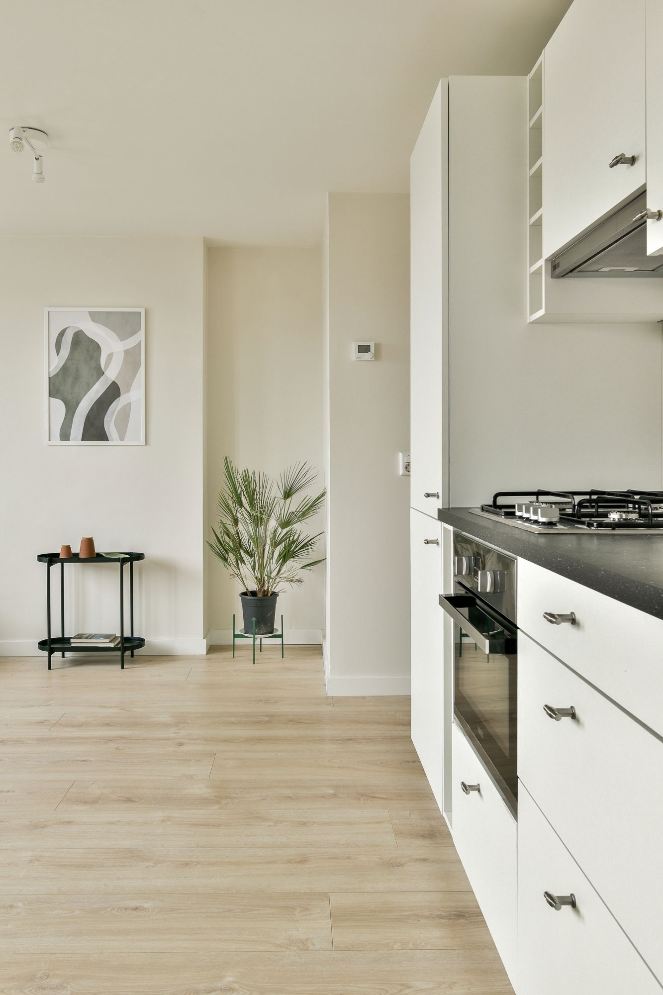 Photo 9 of Van Bossestraat 74-4
