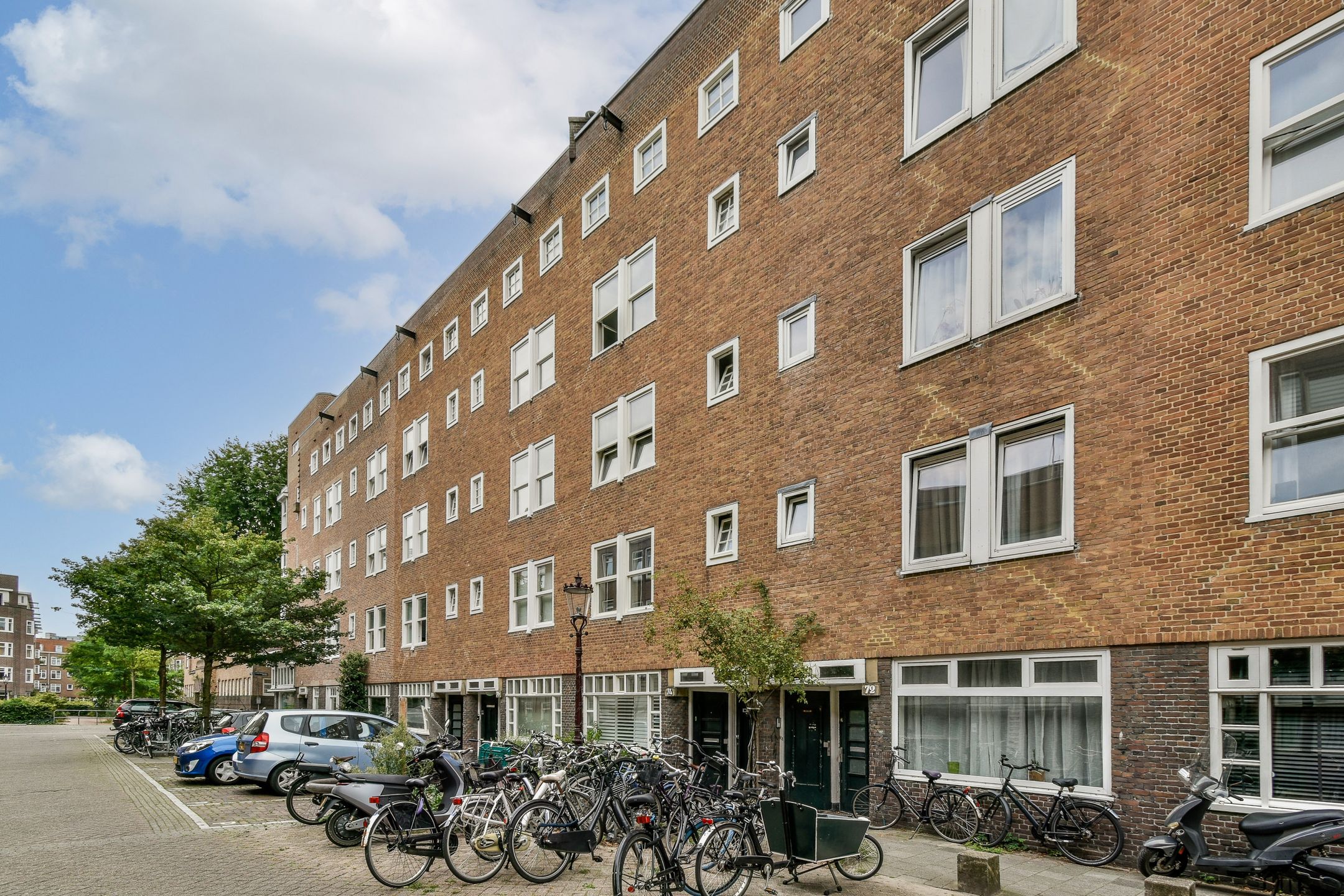 Photo 24 of Van Bossestraat 74-4