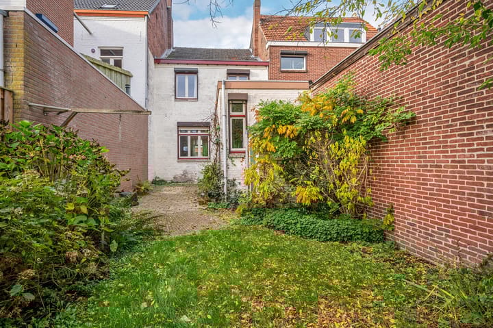 Photo 2 of Veldenseweg 36