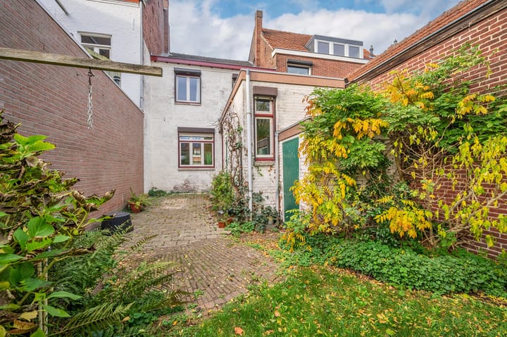 Photo 36 of Veldenseweg 36