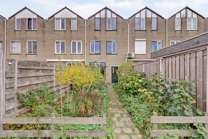 Photo 3 of Lunenburg 18