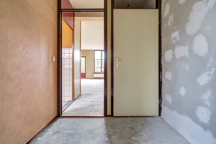 Photo 5 of Lunenburg 18