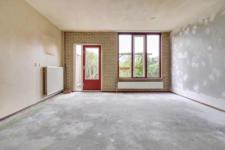 Photo 9 of Lunenburg 18