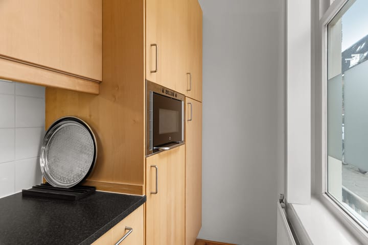 Photo 20 of Eendrachtstraat 30-H