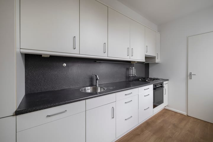 Photo 15 of Czarinastraat 38