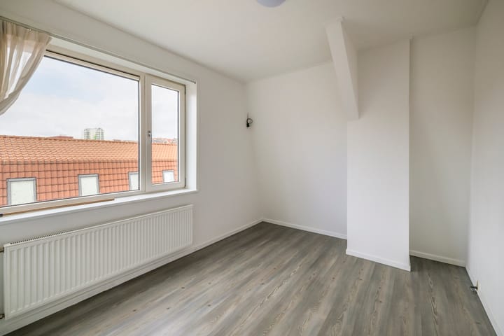 Photo 23 of Czarinastraat 38