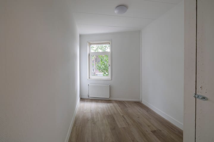 Photo 25 of Czarinastraat 38