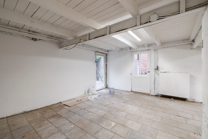 Photo 39 of Czarinastraat 38