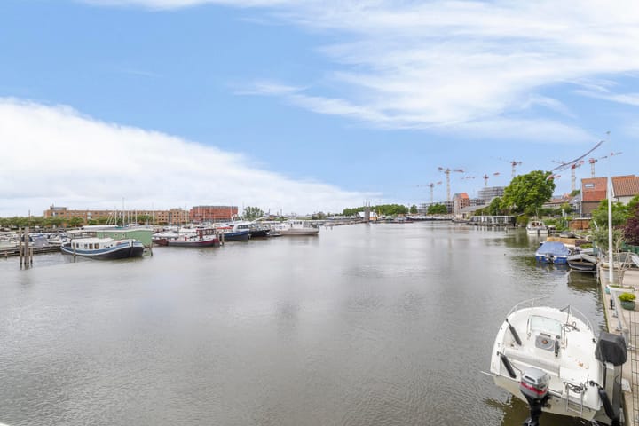 Photo 53 of Czarinastraat 38