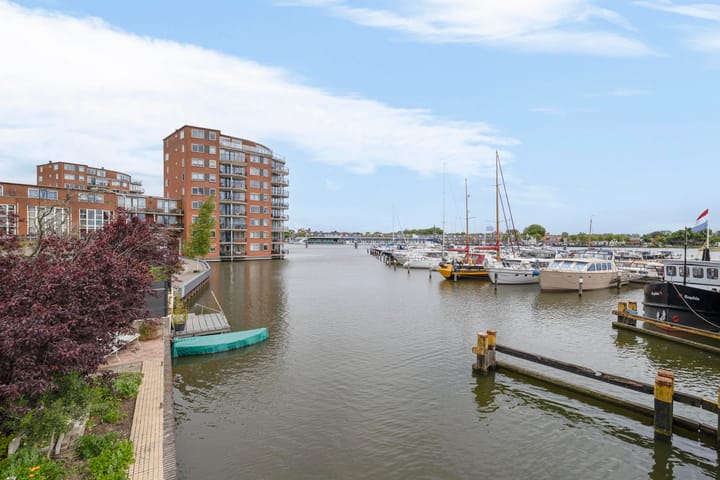 Photo 54 of Czarinastraat 38