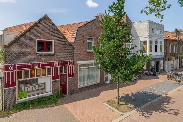 Photo 62 of Czarinastraat 38