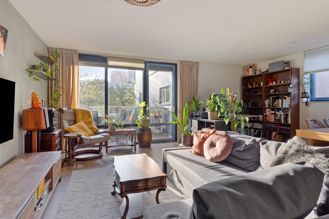 Photo 7 of Leeghwaterstraat 240