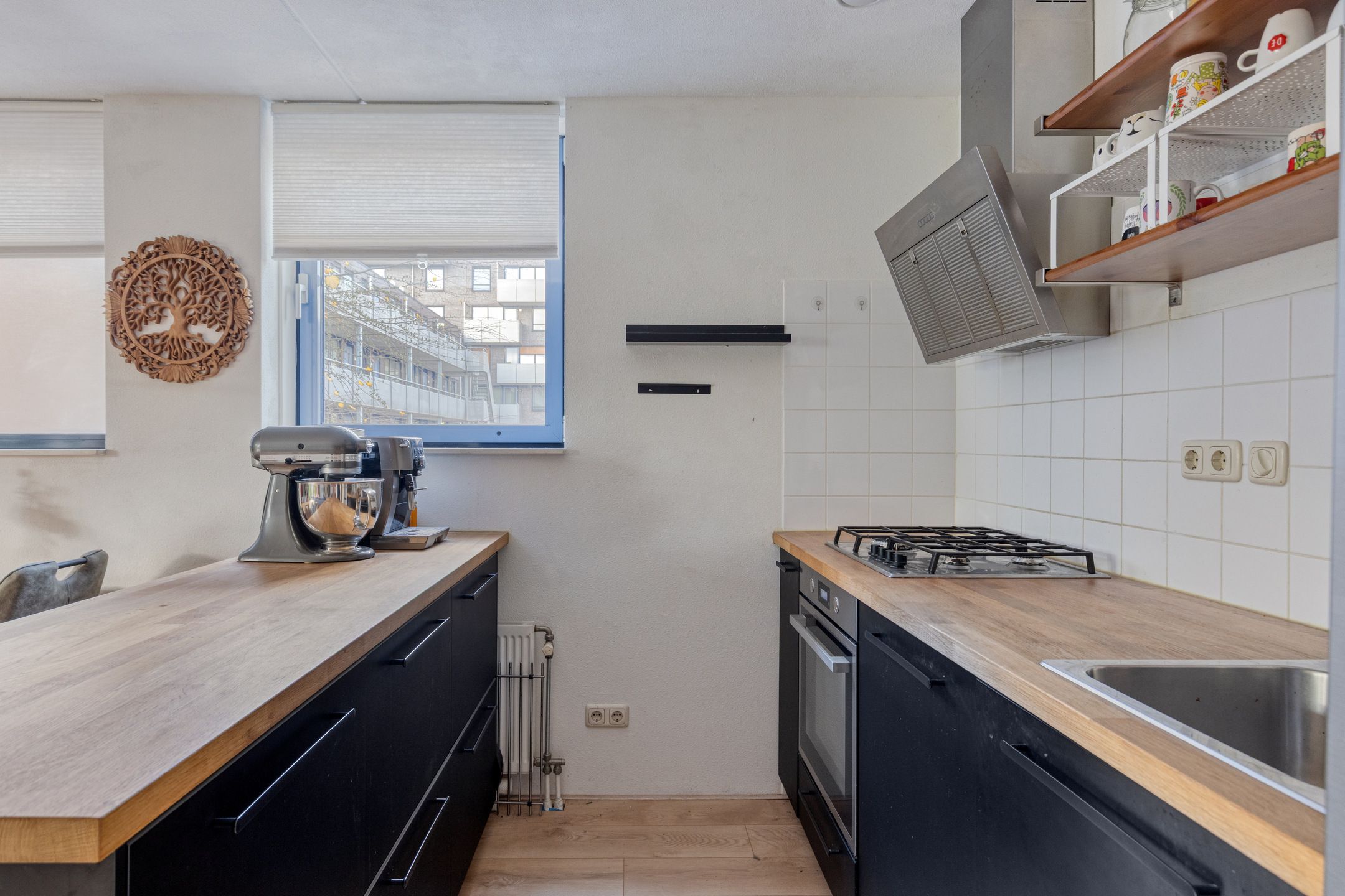 Photo 12 of Leeghwaterstraat 240