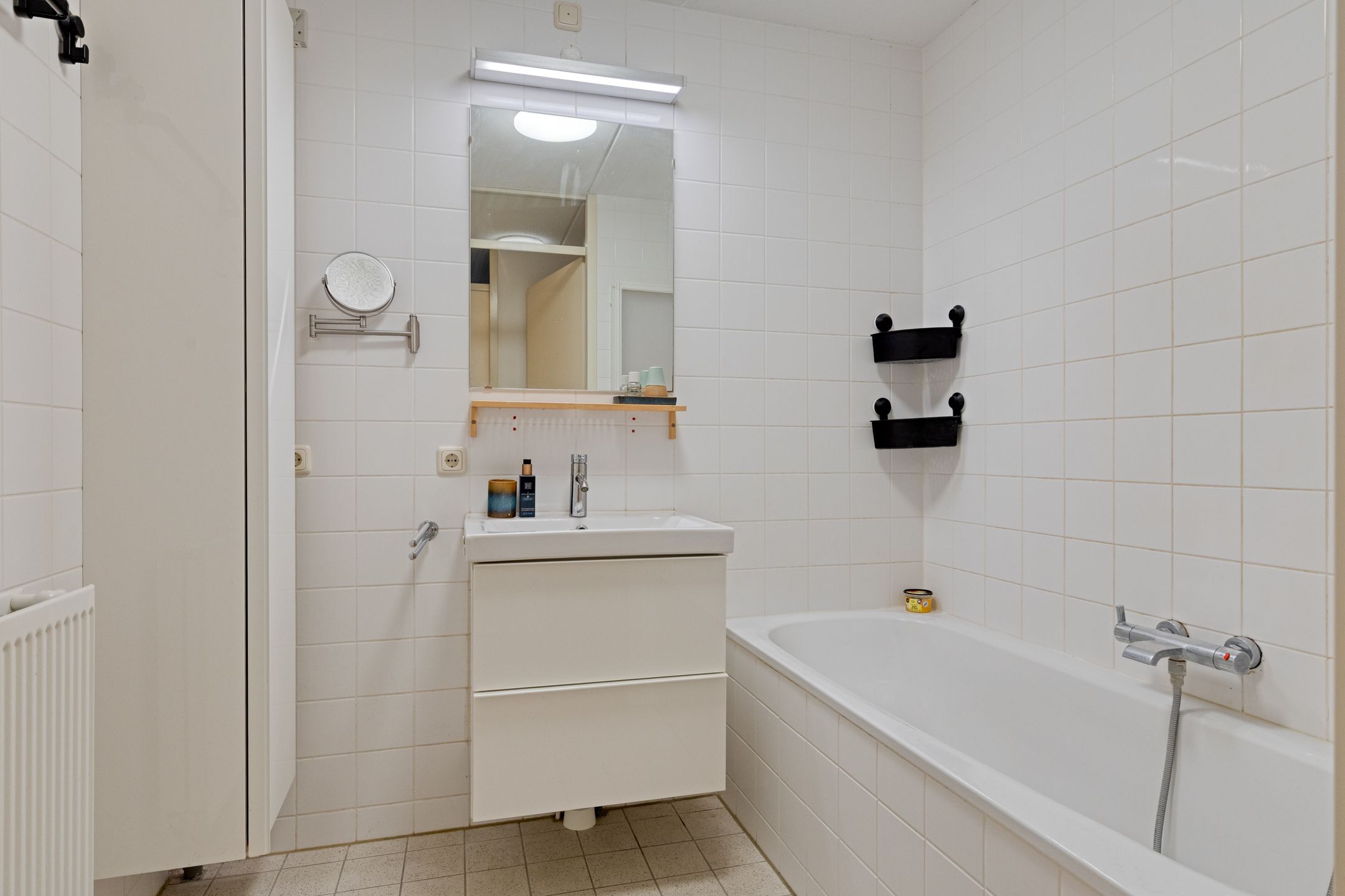 Photo 21 of Leeghwaterstraat 240