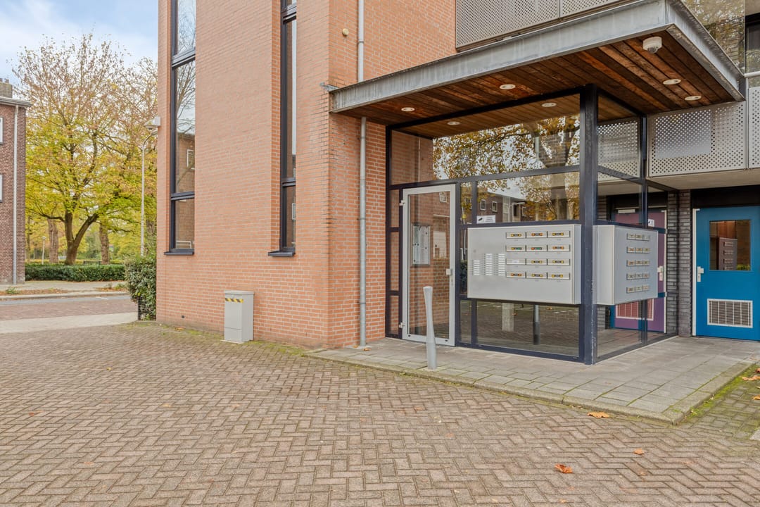 Photo 26 of Leeghwaterstraat 240