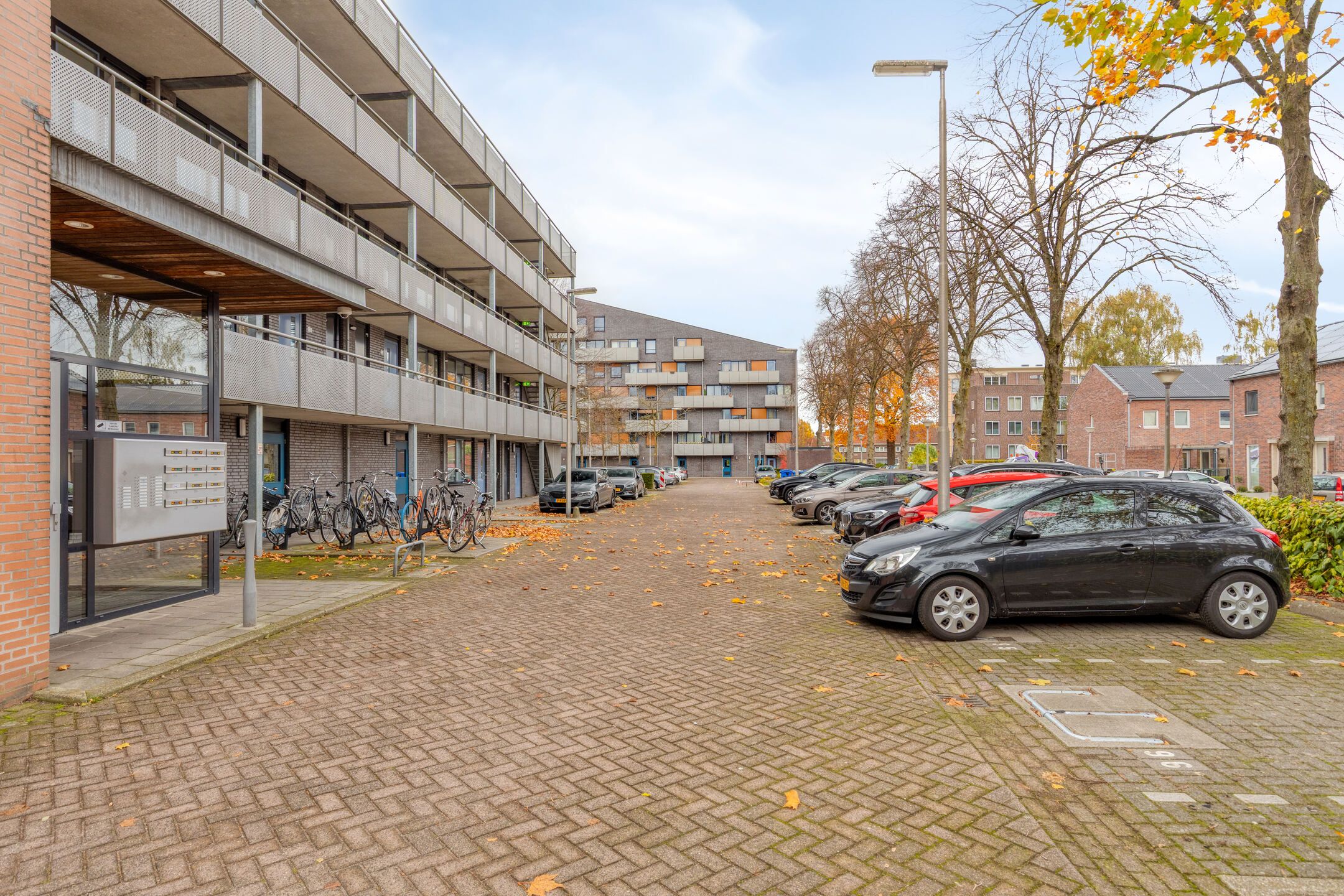 Photo 27 of Leeghwaterstraat 240