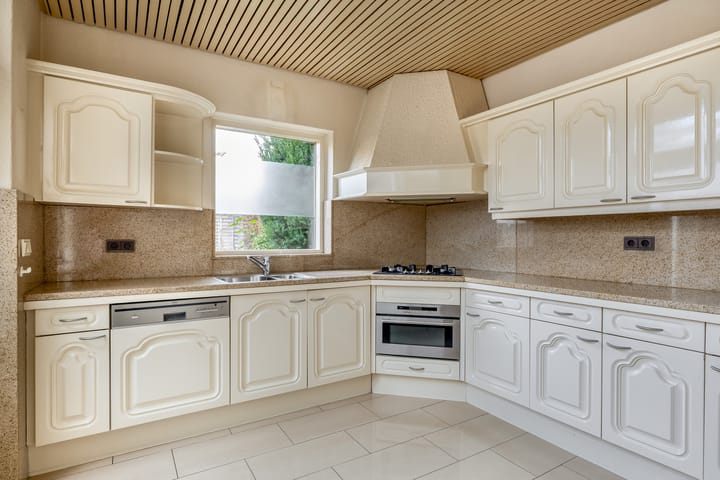 Foto 10 van Anemoonstraat 16