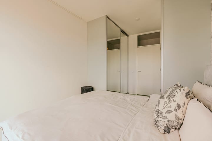 Photo 9 of Westerdoksdijk 611