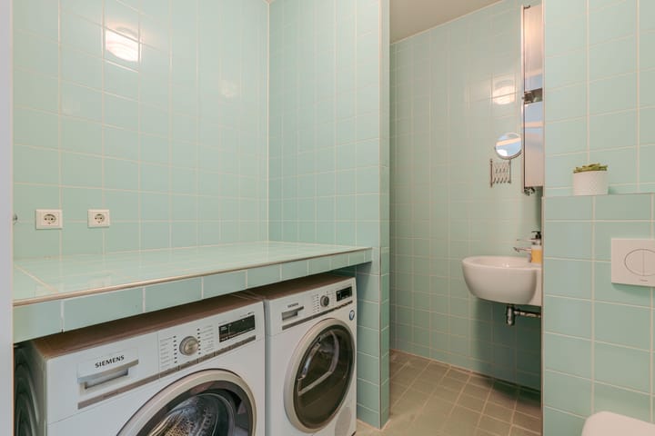 Photo 11 of Westerdoksdijk 611