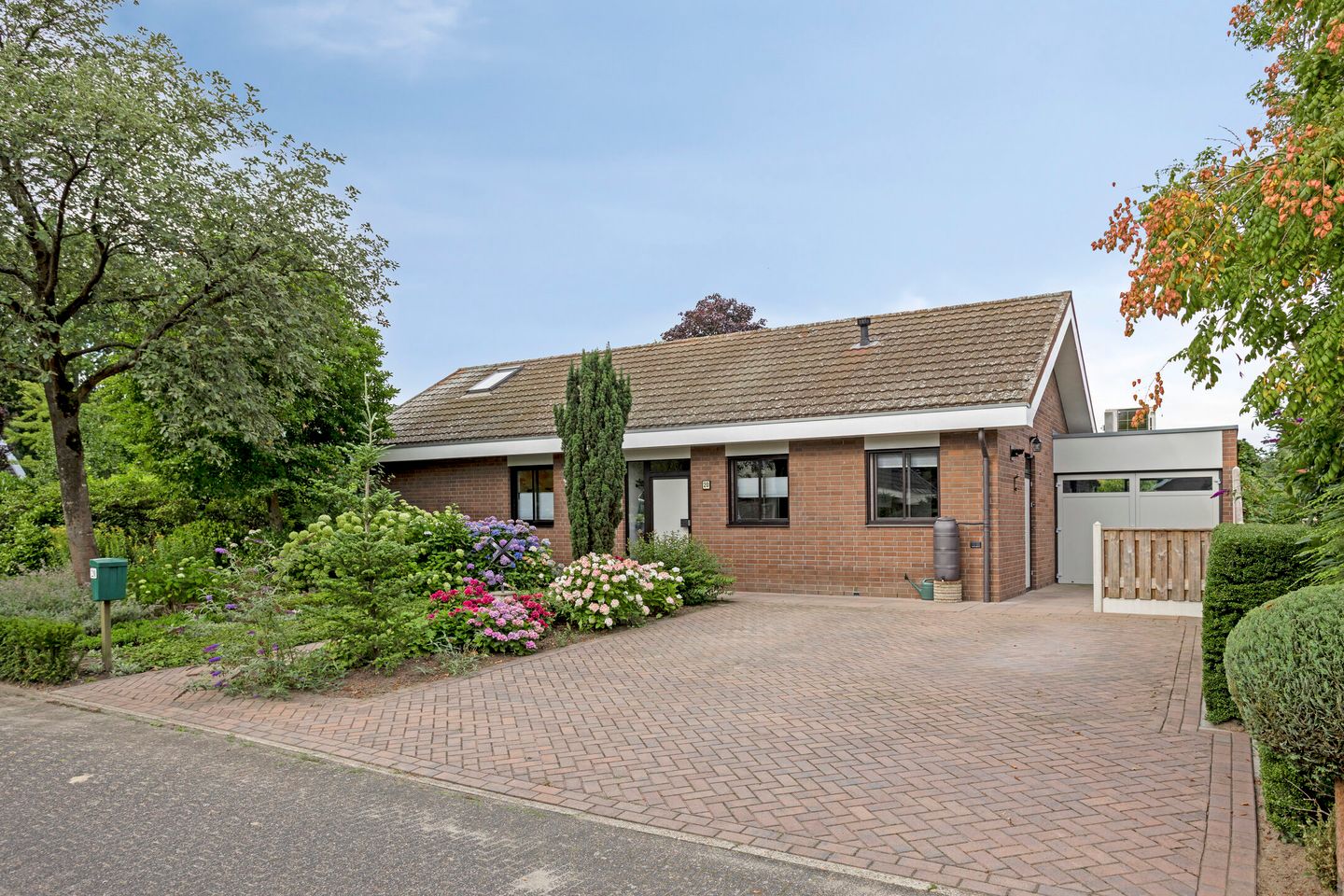 Photo 1 of Vogelwikke 20