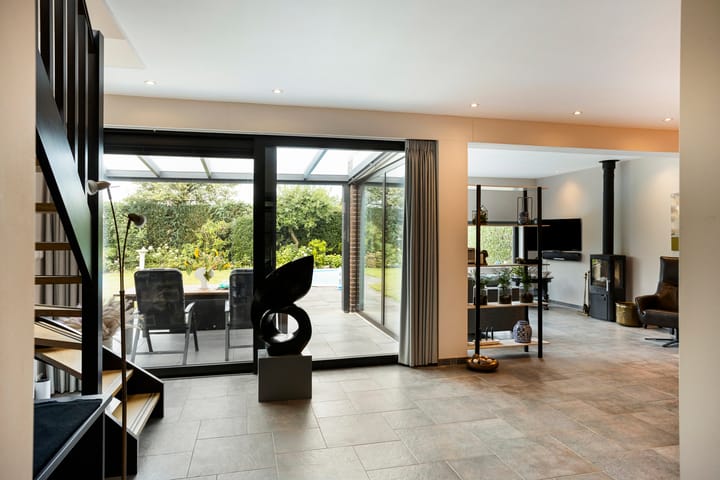 Photo 6 of Vogelwikke 20