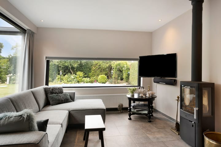 Photo 10 of Vogelwikke 20