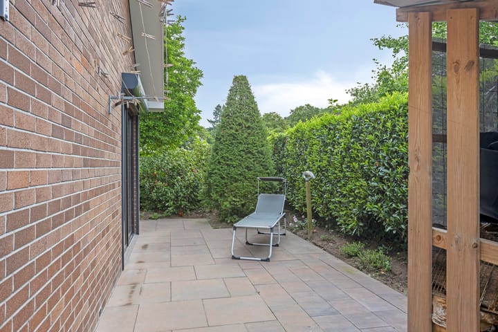 Photo 25 of Vogelwikke 20